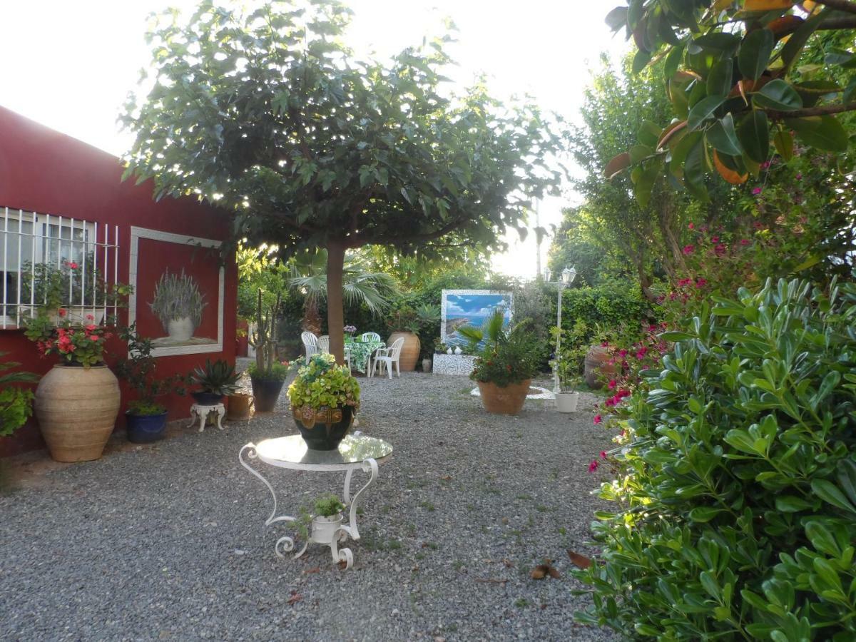 Casa Con Jardin Frente Playa De Burriana Villa Екстериор снимка